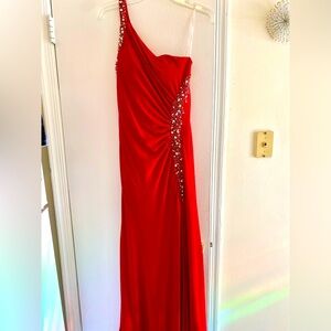 Elegant Red One-Shoulder Gown with Rhinestone Accents
